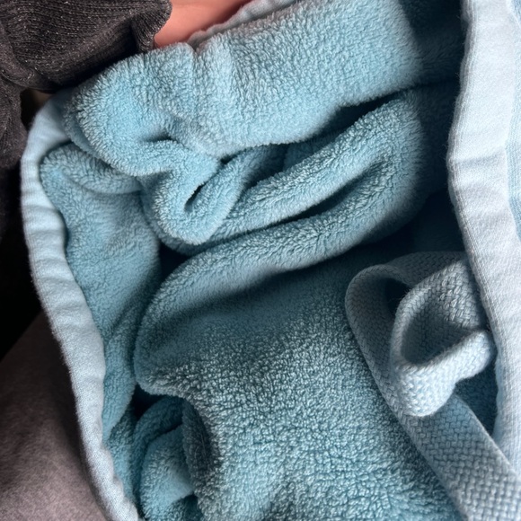 american eagle hoodie - Picture 2 of 3